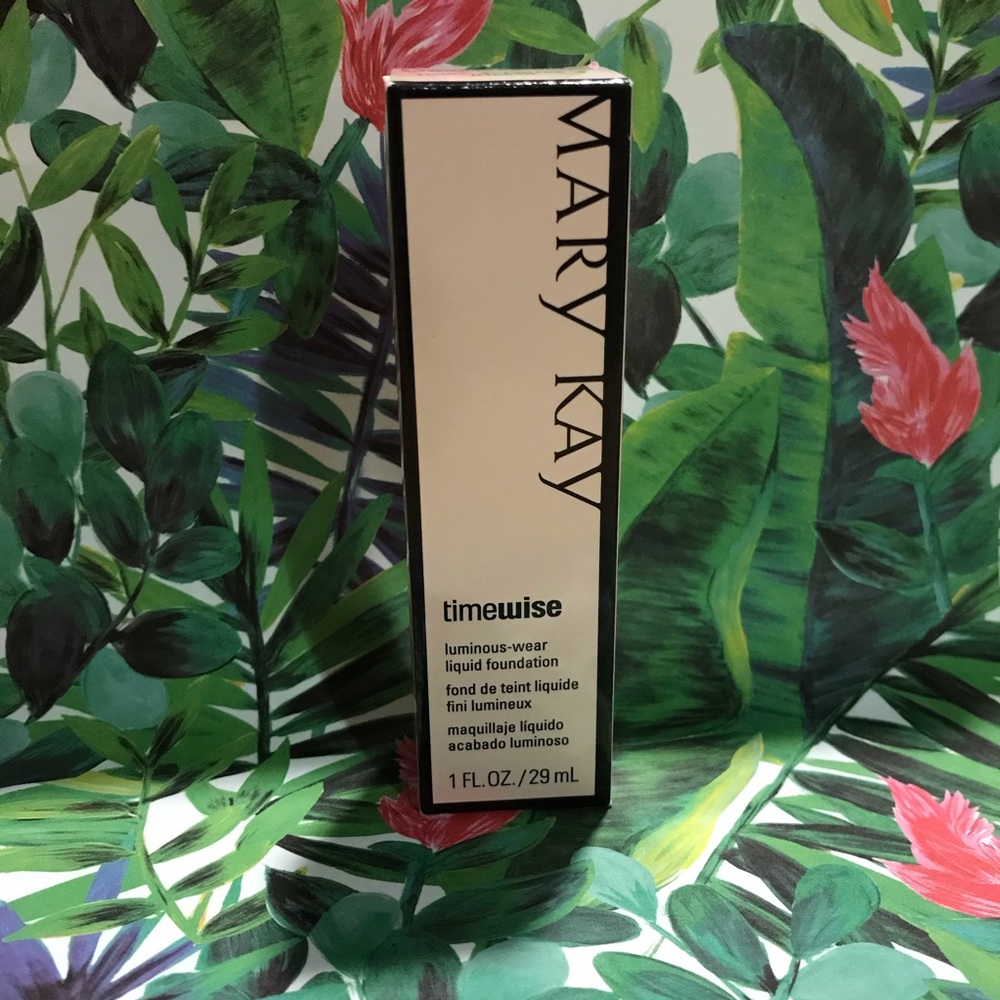 Mary Kay timewise  luminous foundation Beige